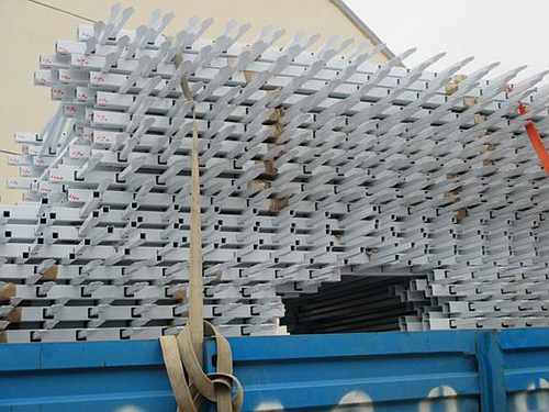 ��ɫ�\��o��